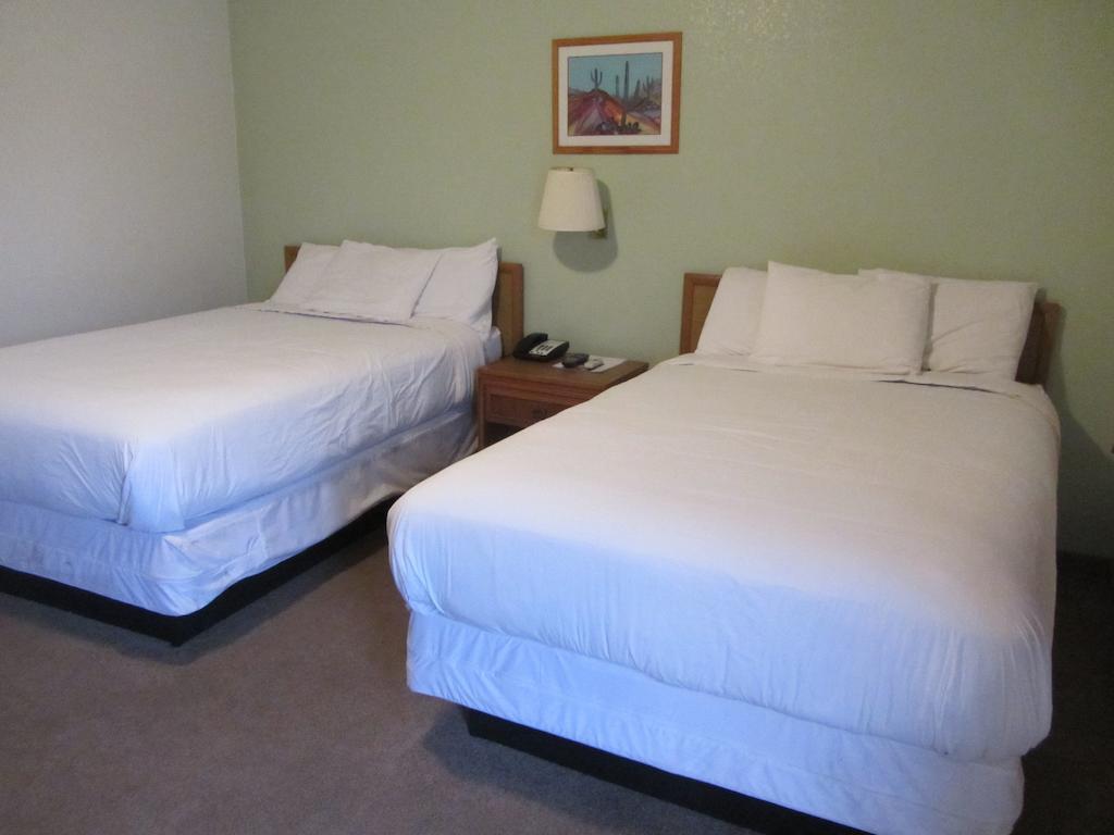 Budget Inn Ballinger Room photo