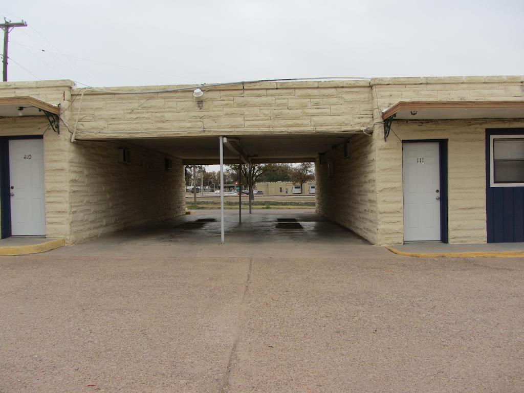 Budget Inn Ballinger Exterior photo