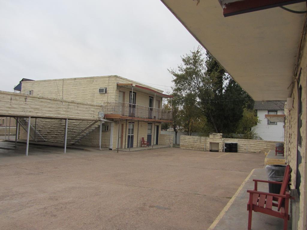 Budget Inn Ballinger Exterior photo